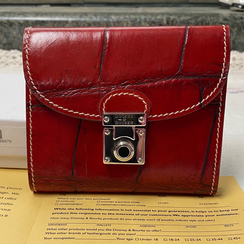 NWT Dooney & Bourke Alto Crimson Croc Embossed Leather Wallet Made in Italy 🇮🇹 - Picture 3 of 12